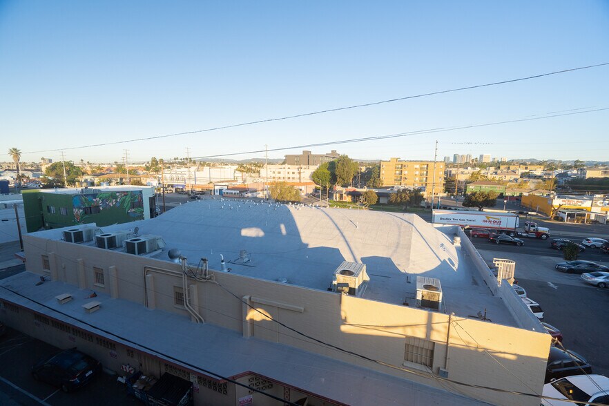 More Photos Of 9432 Venice Blvd, Culver City Medical For Sale