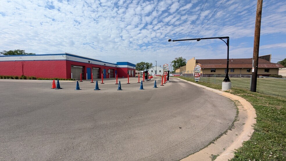More Photos Of 1405 Cranston Rd, Beloit Carwash For Sale