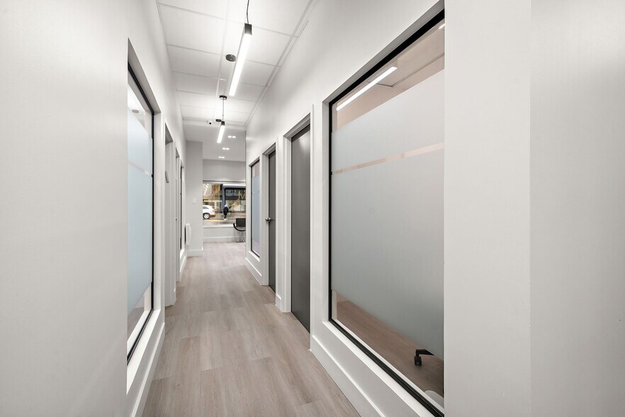 More Photos Of 4845 Rue Jean-Talon O, Montréal Storefront For Lease