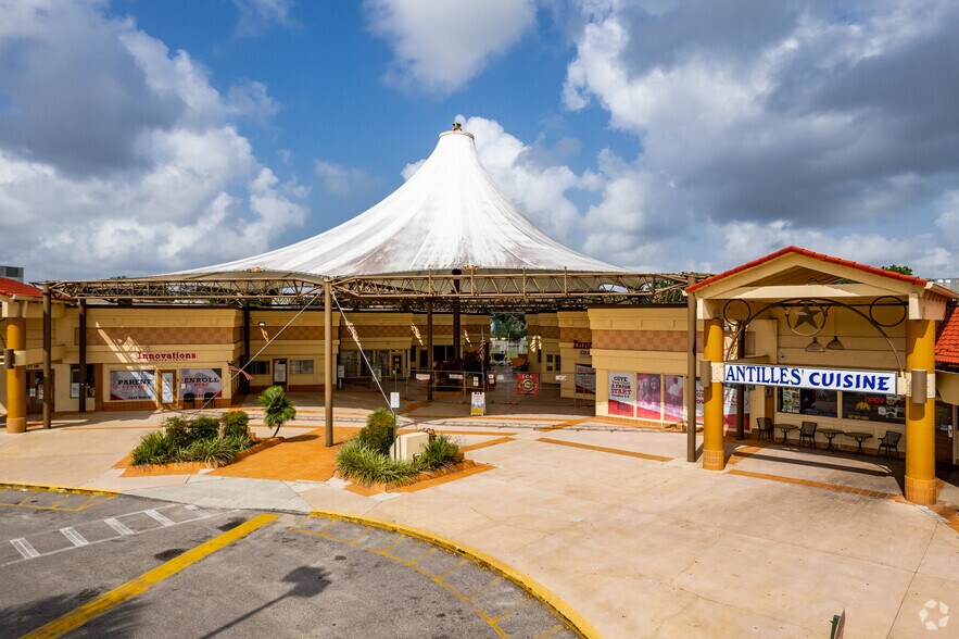 More Photos Of 2704-2858 N Hiawassee Rd, Orlando Unknown For Lease