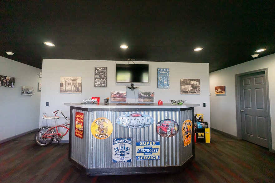 More Photos Of 1201 Steele Rd, Alvin Industrial For Sale