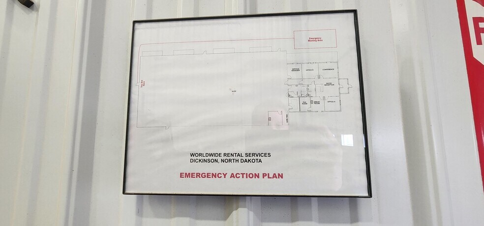 More Photos Of 860 35th Ave E, Dickinson Warehouse For Sale