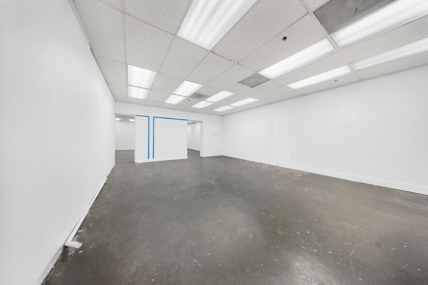 More Photos Of 2601 NW 105th Ave, Miami Warehouse For Sale