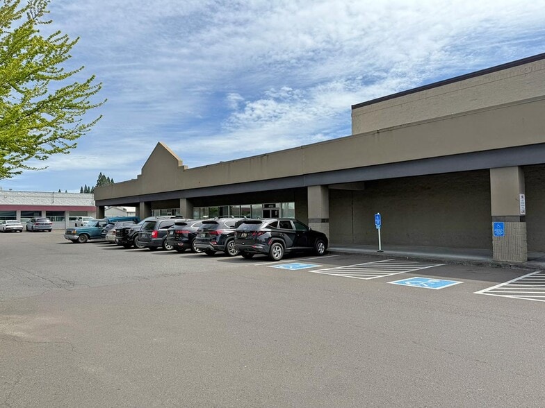 More Photos Of 4746 Portland Rd NE, Salem General Retail For Sale