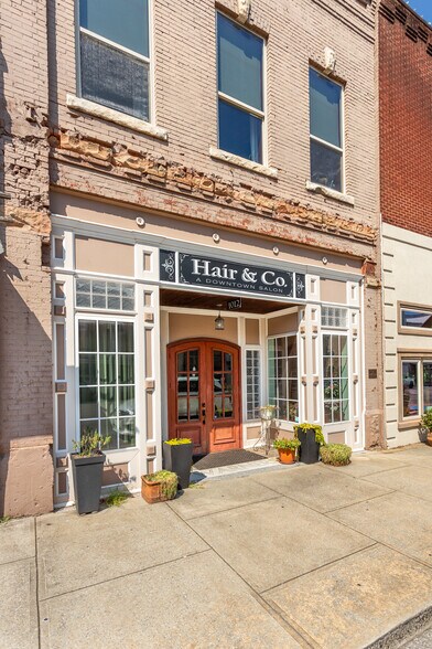 More Photos Of 1012 Noble St, Anniston Storefront Retail Office For Sale