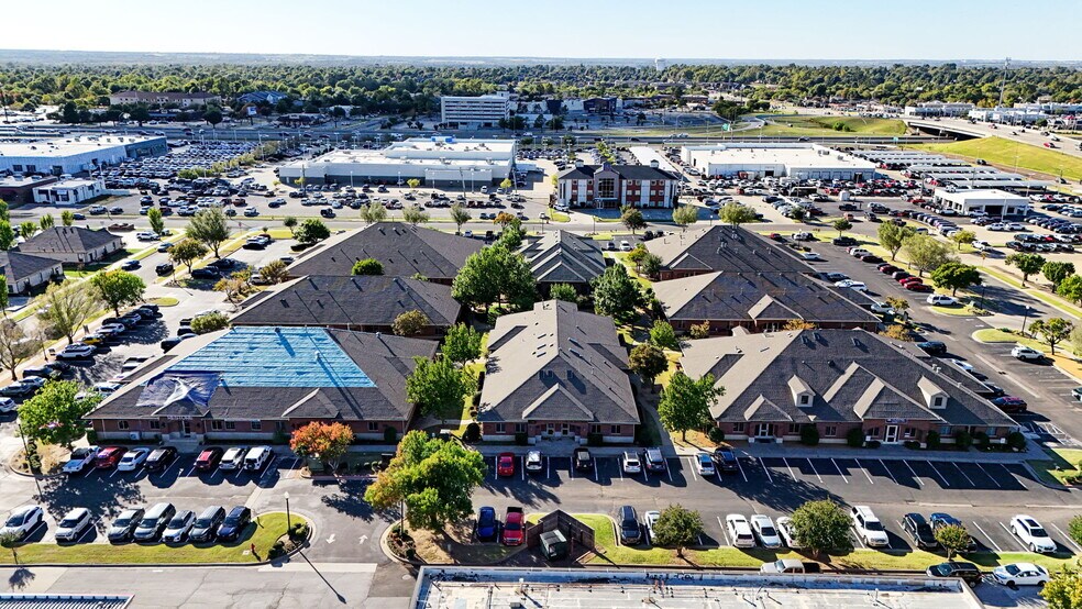 More Photos Of 1006 24th Ave NW, Norman Office For Sale