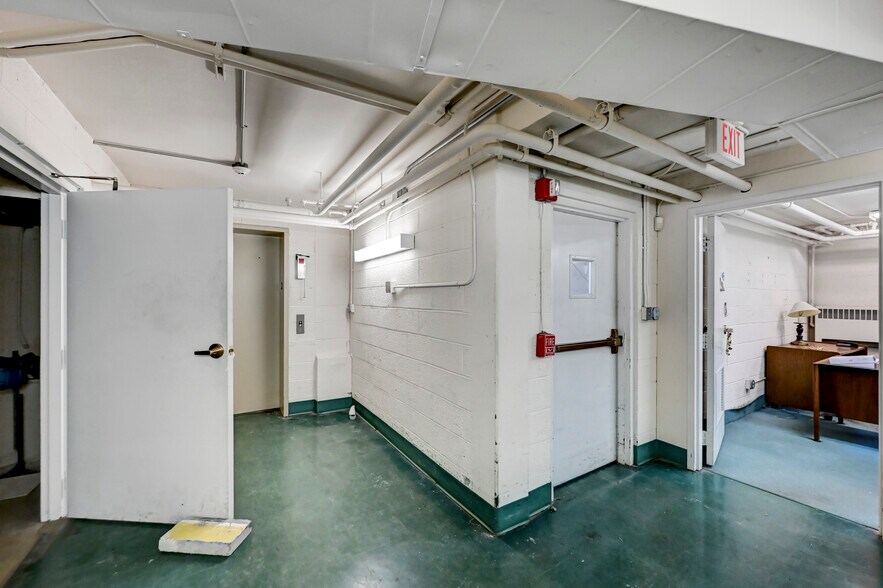 More Photos Of 301 Delaware Ave, Olyphant Office For Sale