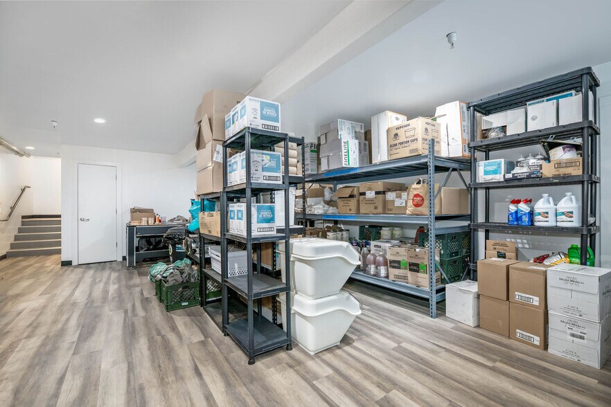 More Photos Of 110 Spring Hill Dr, Grass Valley Manufacturing For Lease
