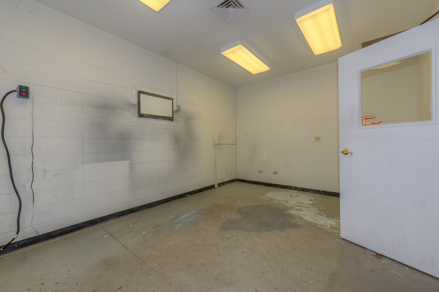 More Photos Of 530 Compton St, Broomfield Flex For Lease