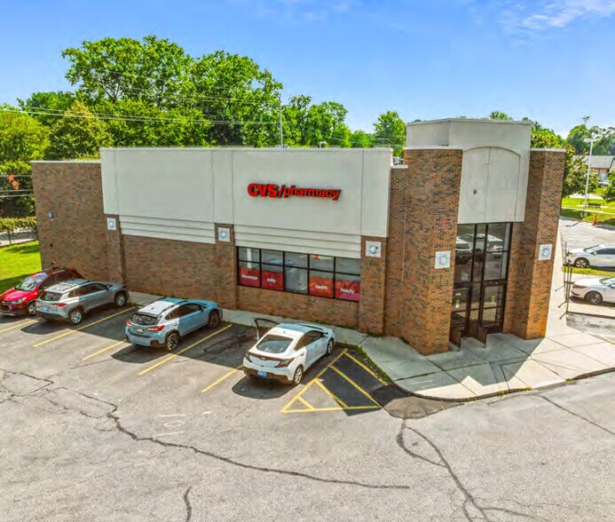 More Photos Of 2240 Cedar St, Holt Drugstore For Sale