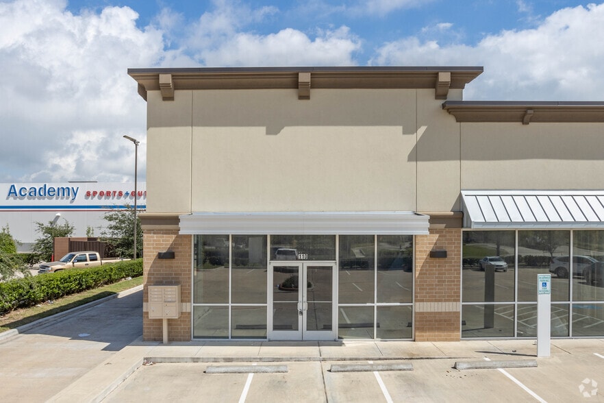 More Photos Of 5409 Crenshaw Rd, Pasadena Storefront For Sale