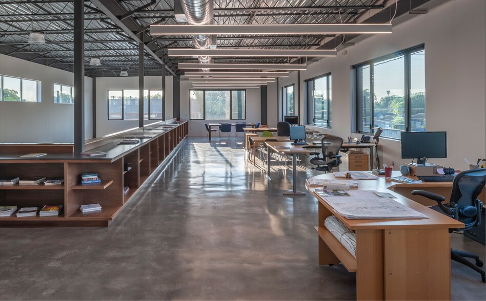 More Photos Of 4619 Lyons Ave, Houston Light Manufacturing For Sale