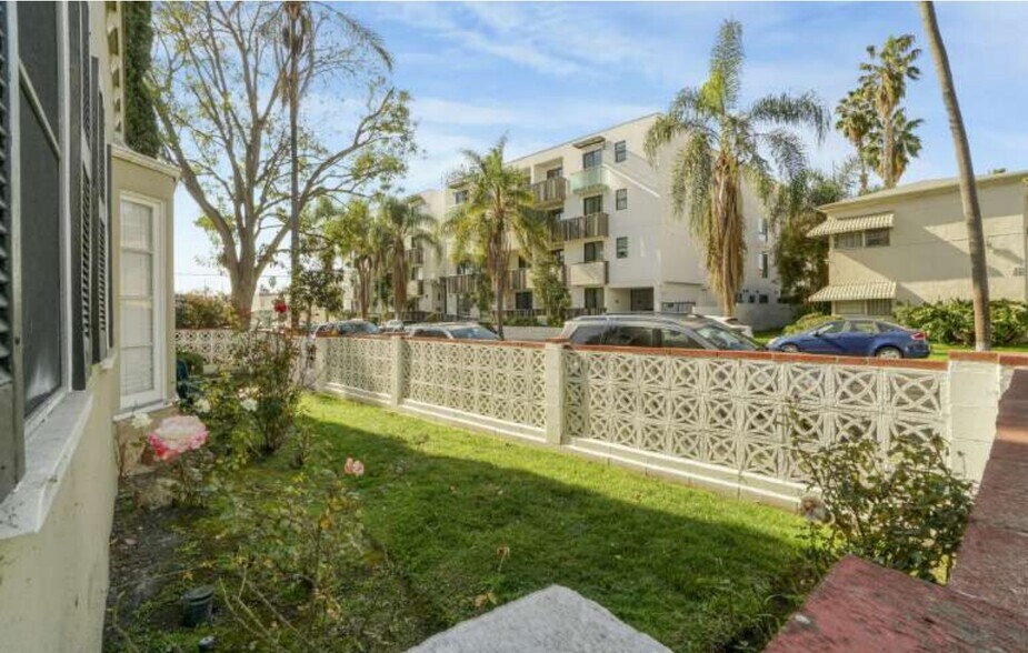 More Photos Of 116 S Kings Rd, Los Angeles Apartments For Sale