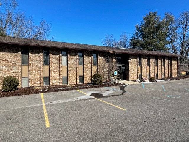 Primary Photo Of 708 W Centre Ave, Portage Office For Lease