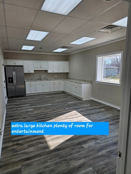 More Photos Of 200 Hobson St, McMinnville Storefront For Lease