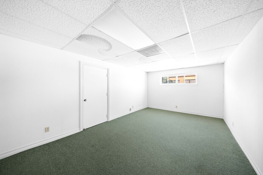 More Photos Of 4100 W Commonwealth Ave, Fullerton Office For Sale