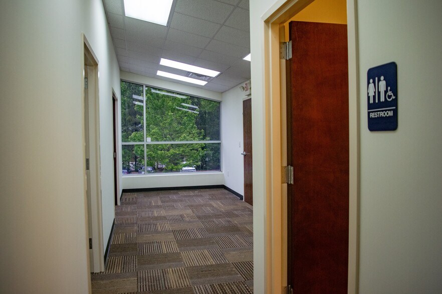 More Photos Of 951 Heather Park Dr, Garner Office For Lease