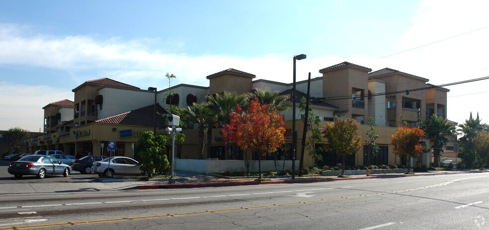Primary Photo Of 3500-3538 Tweedy Blvd, South Gate Storefront Retail Residential For Lease