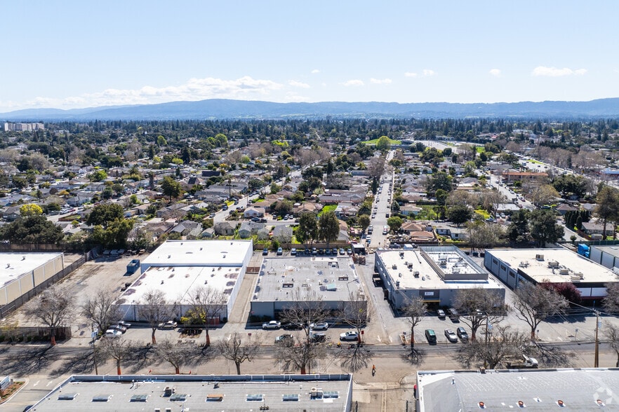 More Photos Of 1010 O'Brien Dr, Menlo Park Warehouse For Sale