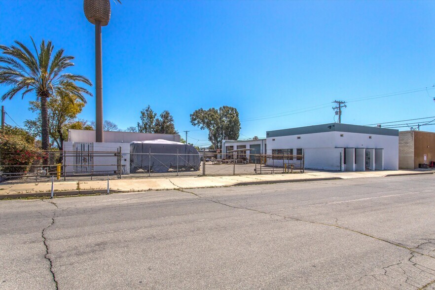 More Photos Of 358 N 6th St, Colton Warehouse For Sale