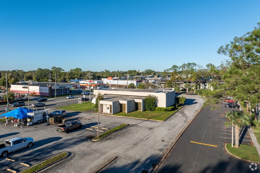 More Photos Of 5730 University Blvd W, Jacksonville Restaurant For Lease