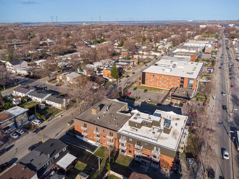 More Photos Of 12081 Rue De Montigny, Montréal Apartments For Sale