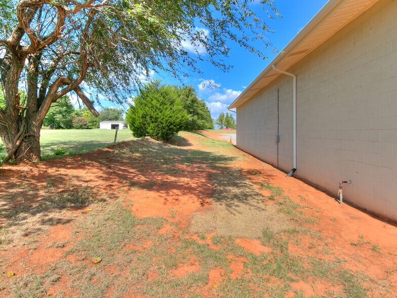 More Photos Of 4705 E Highway 37, Tuttle Office For Sale