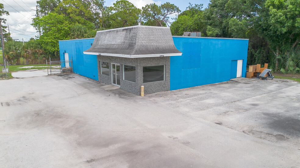 Primary Photo Of 1650 Highway 70, Okeechobee Freestanding For Lease