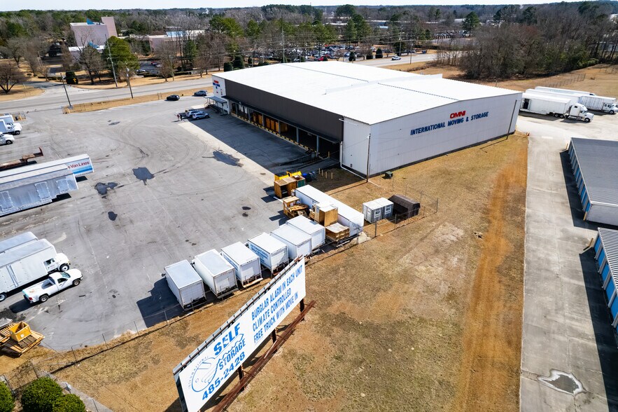 More Photos Of 803 S Eastern Blvd, Fayetteville Warehouse For Sale