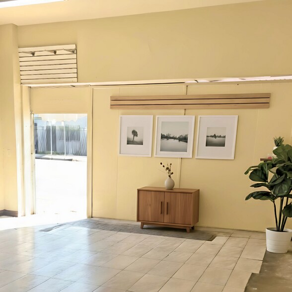 More Photos Of 4529-4533 S Vermont Ave, Los Angeles Storefront Retail Residential For Sale