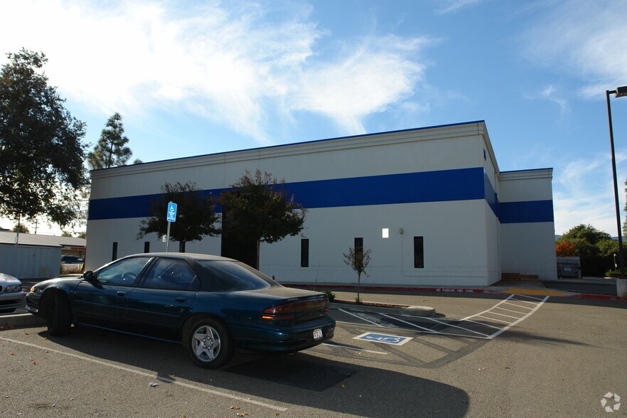 More Photos Of 105 Elmira Rd, Vacaville Freestanding For Lease