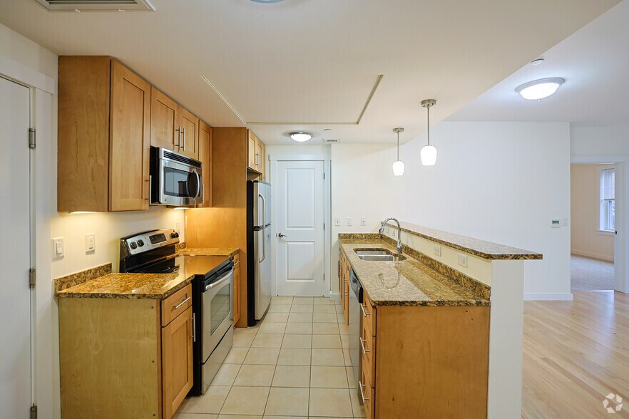 More Photos Of 87 New St, Cambridge Apartments For Sale