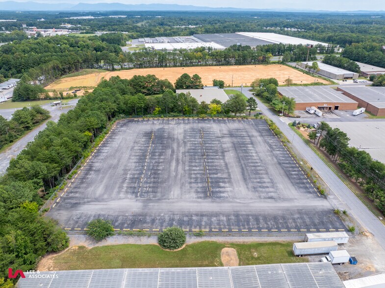 More Photos Of 3355 Blake Dr, Dalton Land For Lease