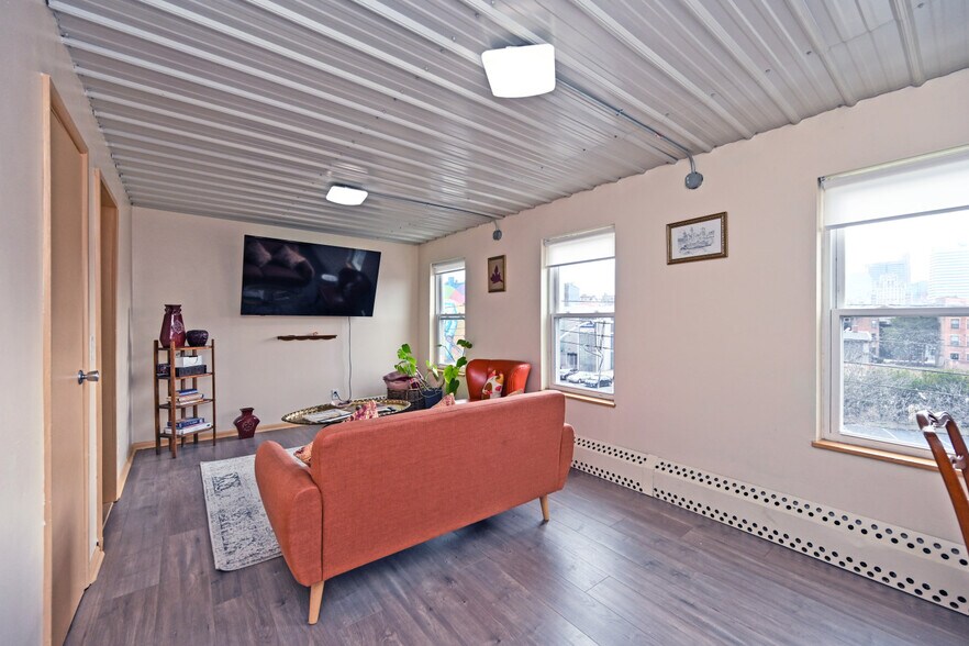 More Photos Of 118 E Liberty St, Cincinnati Apartments For Sale