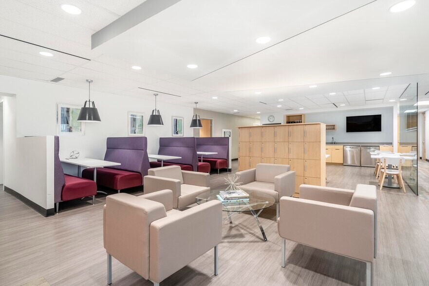 More Photos Of 201 Portage Ave, Winnipeg Coworking Space