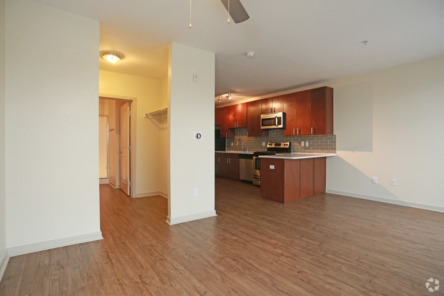 More Photos Of 2424-2434 W Caithness Pl, Denver Apartments For Lease