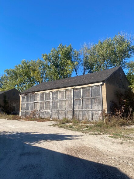 More Photos Of 5052 Reynolds Rd, Sturgeon Bay Flex For Sale