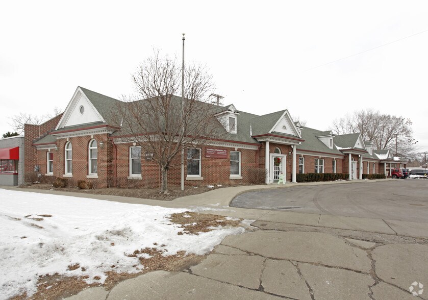 Primary Photo Of 27332 Woodward Ave, Royal Oak Office Residential For Lease
