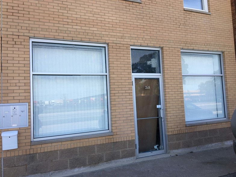 Primary Photo Of 3516-3518 W North Ave, Melrose Park Storefront Retail Residential For Lease
