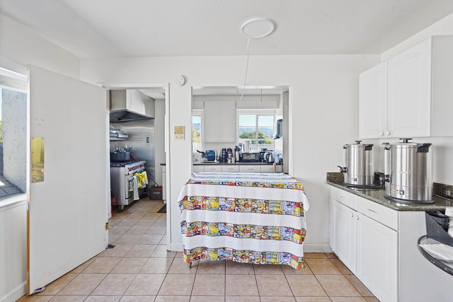 More Photos Of 2703 California St, Berkeley Religious Facility For Sale