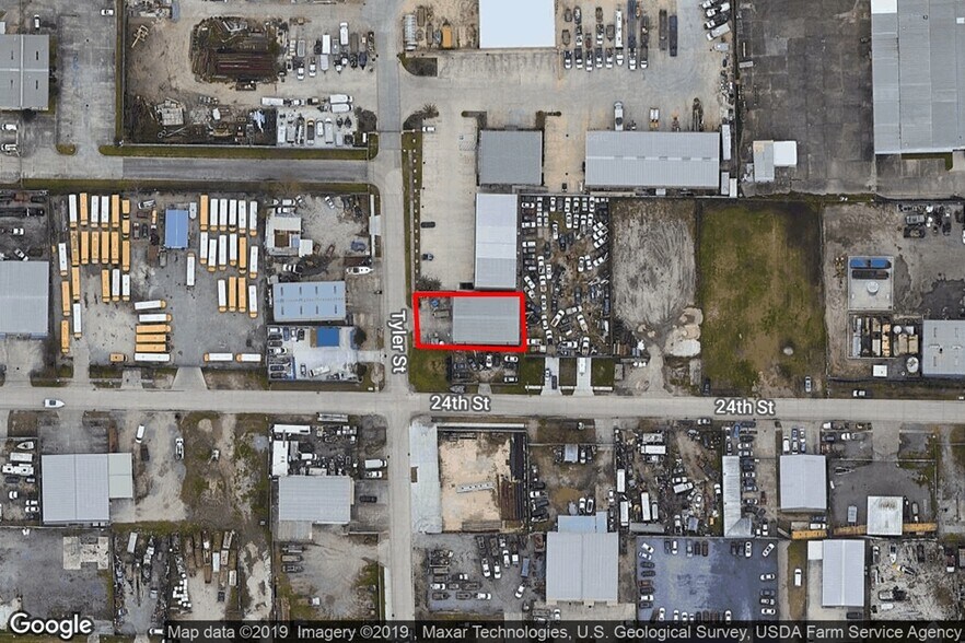 More Photos Of 2410 Tyler St, Kenner Warehouse For Lease