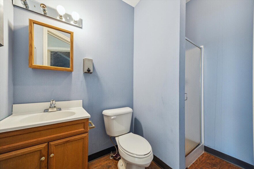 More Photos Of 1501 N Amburn Rd, Texas City Medical For Sale