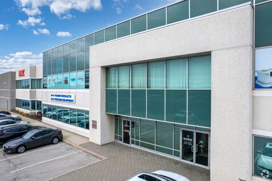 More Photos Of 3500 Laird Rd, Mississauga Manufacturing For Lease