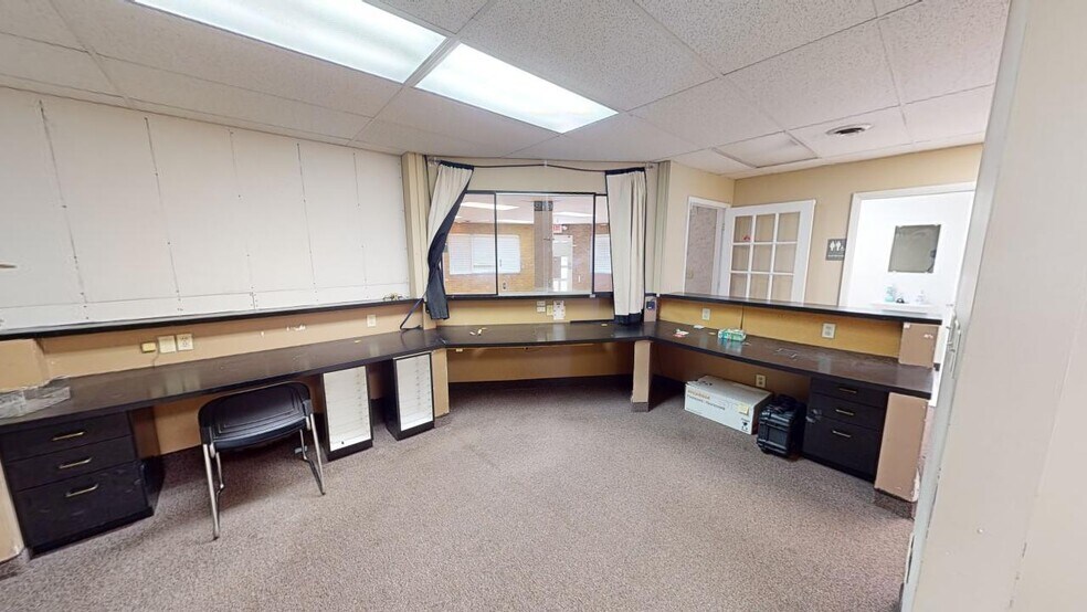 More Photos Of 4337 Cleveland Ave, Columbus Medical For Sale