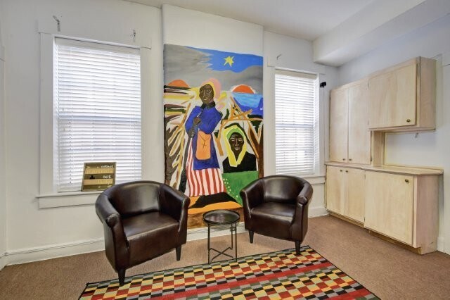 More Photos Of 1143 S 6th St, Louisville Office For Sale