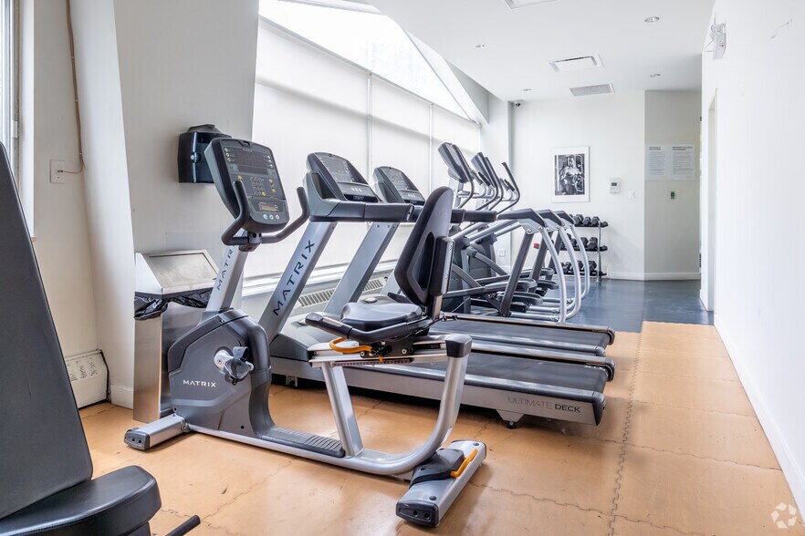 More Photos Of 1150-1160 Rue Sherbrooke E, Montréal Apartments For Lease