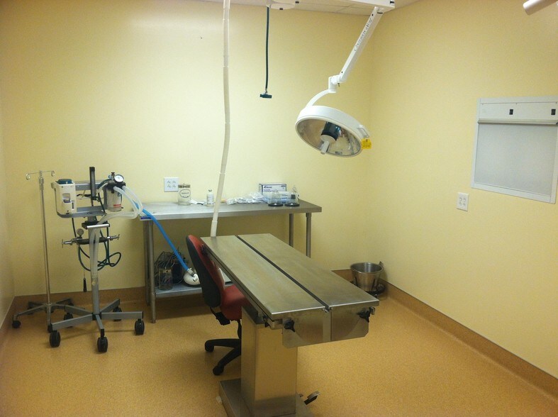 More Photos Of 7206 Gooding Blvd, Delaware Medical For Sale