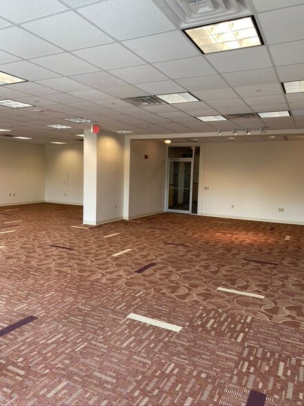 More Photos Of 969 Greentree Rd, Pittsburgh Medical For Lease