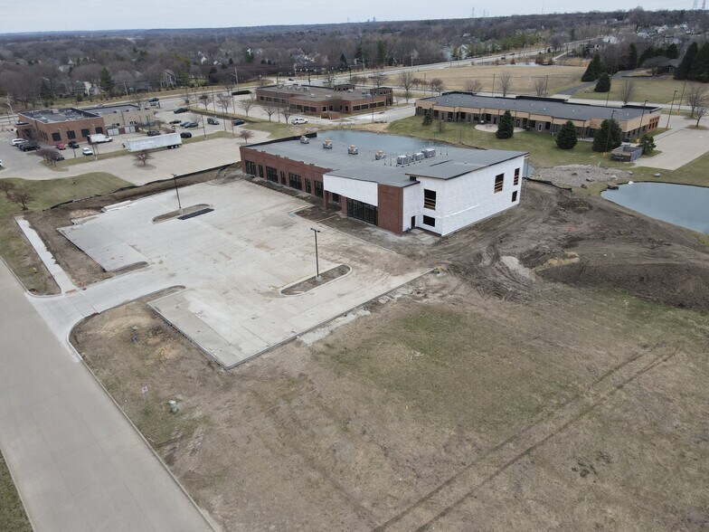 More Photos Of 8700 Thomas Ave, Johnston General Retail For Lease
