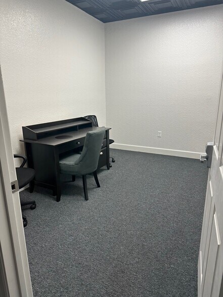 More Photos Of 2506-2510 SE 17th St, Ocala Office For Lease
